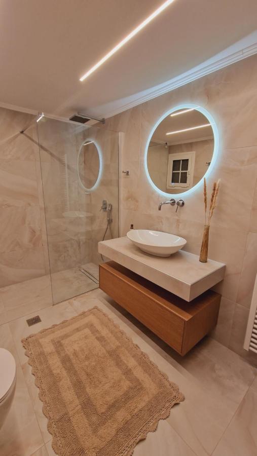 Primrose Apartments Tolón 외부 사진